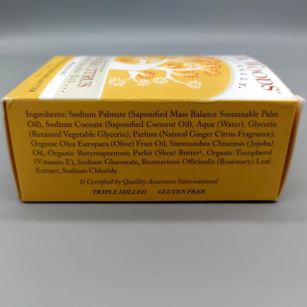 Bar Soap Ginger Citrus 5.25 OZ de Dr. Woods — etiqueta del producto (foto de archivo)