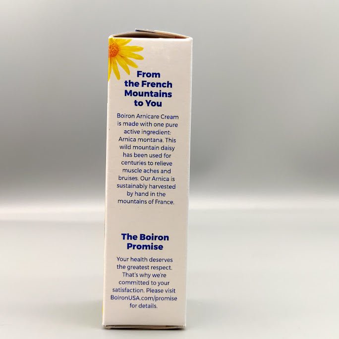 Tubo de crema de árnica Boiron Arnicare 1.33 oz para dolor muscular — vista lateral