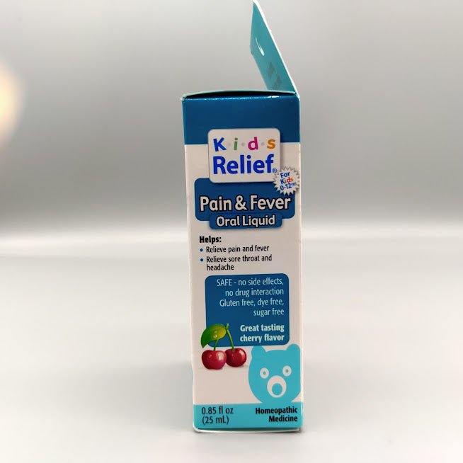 Pain & Fever Cherry .85 OZ de Kids Relief — vista posterior (foto de archivo)