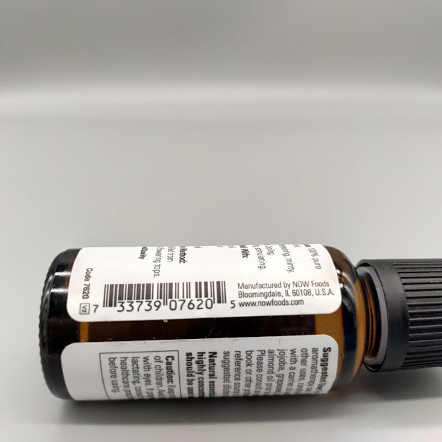 Bottom of the NOW spearmint bottle: barcode 7 33739 07620 5 and NOW Foods, Bloomingdale, IL