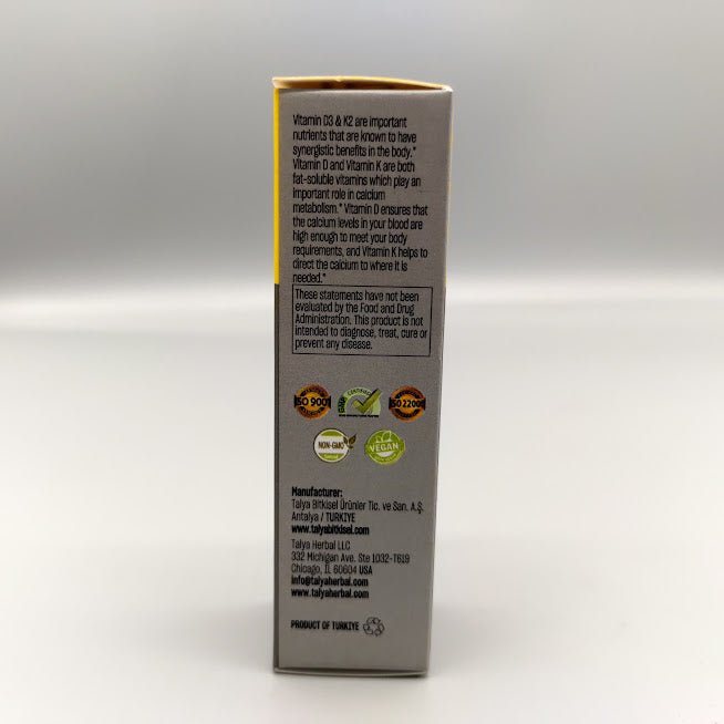 Vitamin D3 & K2 10 ml 0.34oz de Talya — etiqueta con los ingredientes (foto de archivo)