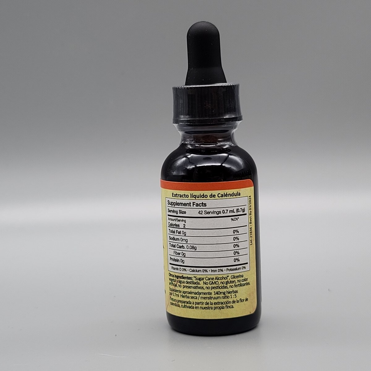 Supplement Facts del extracto líquido de caléndula E&D Herbs: 42 porciones de 0.7 ml, otros ingredientes, 140 mg