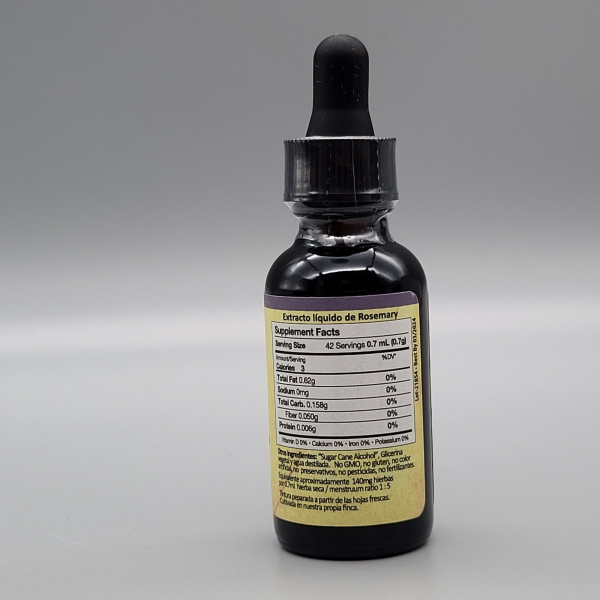 Supplement Facts del extracto líquido de romero E&D Herbs: 42 porciones de 0.7 ml, otros ingredientes, 140 mg de hierbas