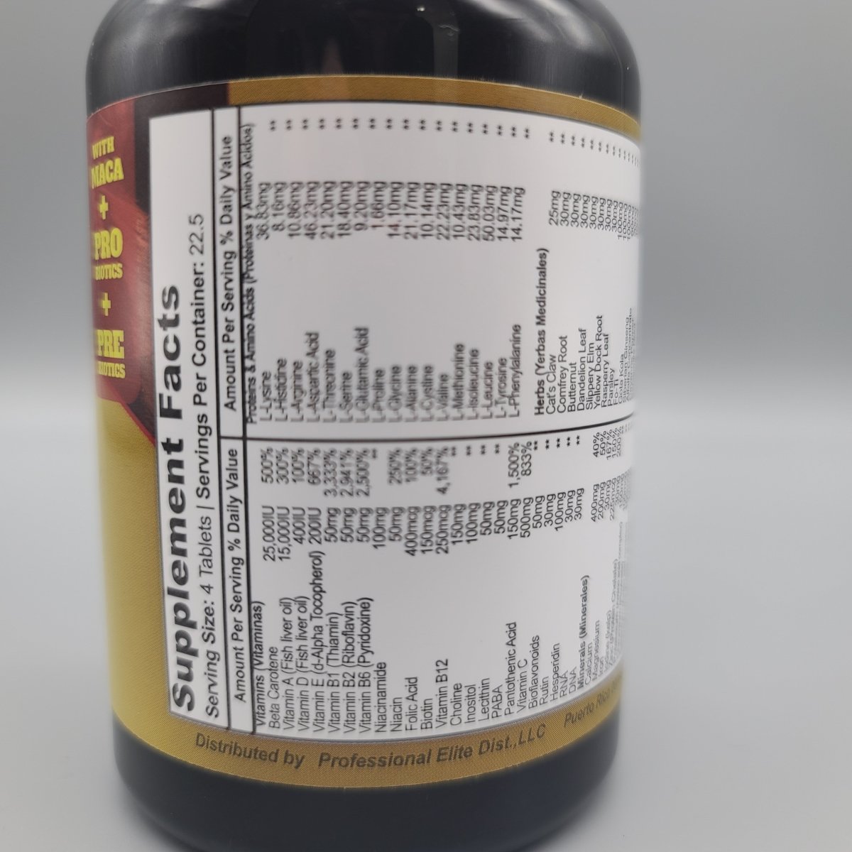 Multivitamínico Russian Tiger de Ultimate Pro en tabletas para la energía diaria — detalle del producto (foto de archivo)